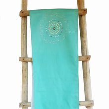 Load image into Gallery viewer, Silver Circle Table Runner